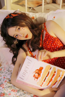 LISA疯马秀首演